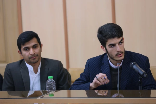 جلسه صمیمیانه بسیج دانشجویی دانشگاه فرهنگیان با جناب آقای دکتر بطحایی، وزیر محترم آموزش و پرورش 5