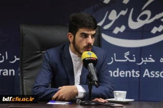 دبیر شورای تبیین مواضع بسیج دانشجویی دانشگاه فرهنگیان:

گلایه دانشجو معلمان از مسئولانی که خطای خود را پای رهبری می نویسند