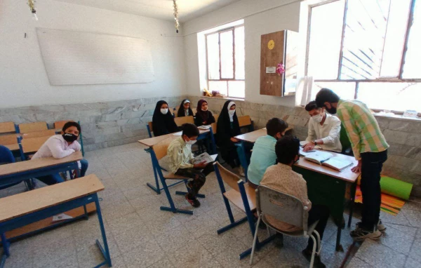 تدریس جهادی به 2000 دانش آموز توسط دانشجومعلمان استان خراسان جنوبی 2