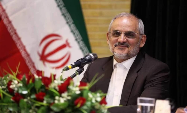 ما معلم های آینده این آب و خاک و فرزندان شماییم، توسری زدن به سازندگان آینده عاقبت خوشی ندارد 2