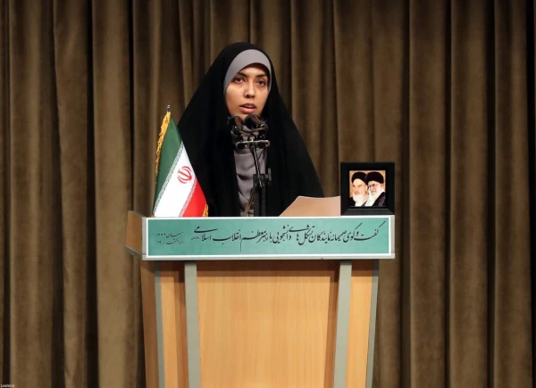 در پی عدم شفافیت هلدینگ های خصوصی، اخبار تزریق بیت المال به ستادهای انتخاباتی به گوش می رسد 3