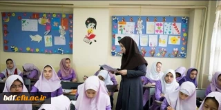 به یک معلم ساده نیازمندیم!